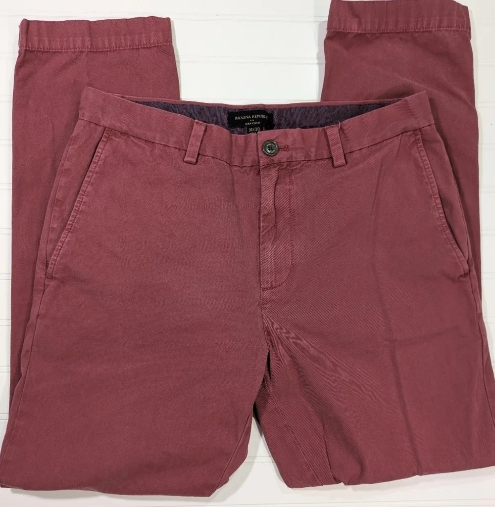 Banana Republic Dusty Red Aiden Chino